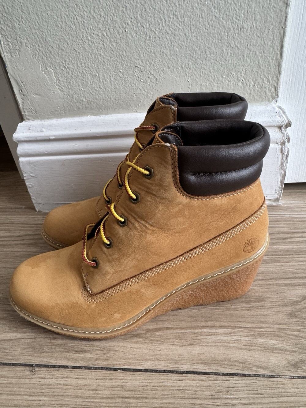 Timberland Amston 6 Inch Women's Wheat Nubuck Wedge Heel Boots Size 7.5